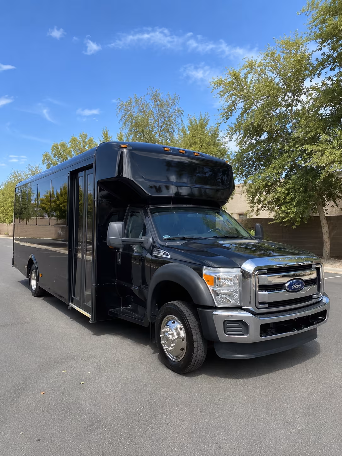 Beaumont Birthday, Sweet 16, & Quinceañera Transportation party bus exterior
