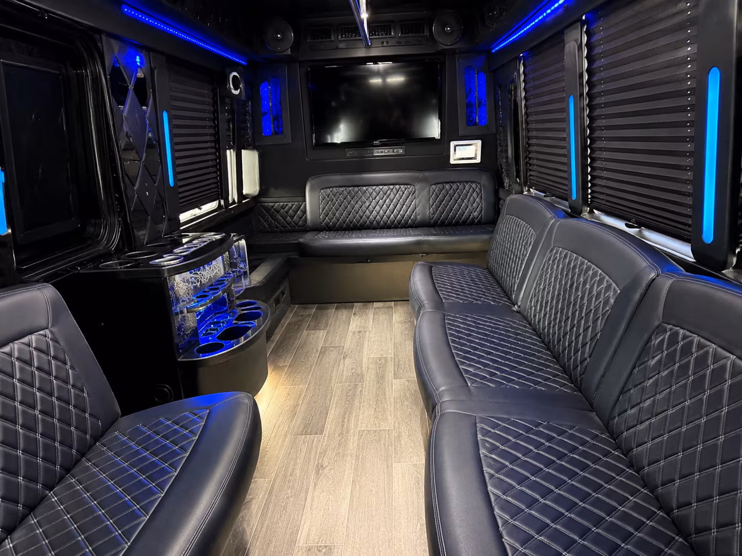 Pasadena Birthday, Sweet 16, & Quinceañera Party Bus Rentals