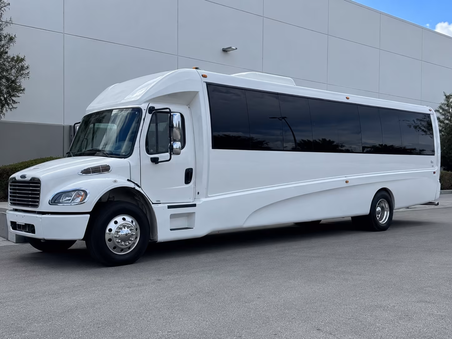 Pasadena Party Bus Rental